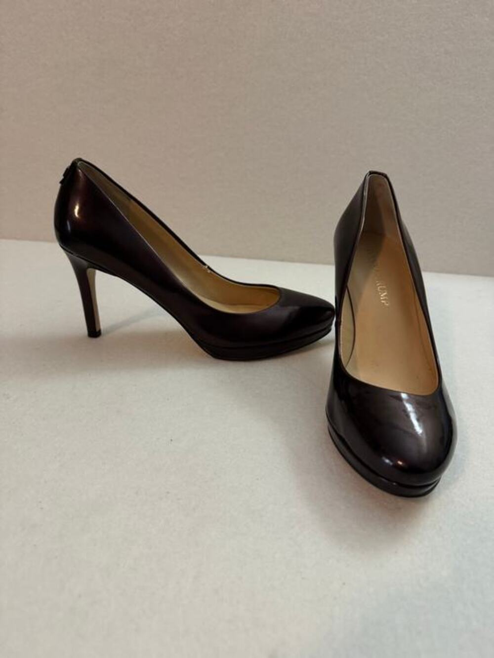 Ivanka Trump Sophia Patent Leather Platform Pumps 3.5 Heels Purple Plum Red 7M
